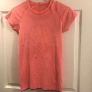 Lululemon Swiftly Tech Scoopneck Short Sleeve Tee